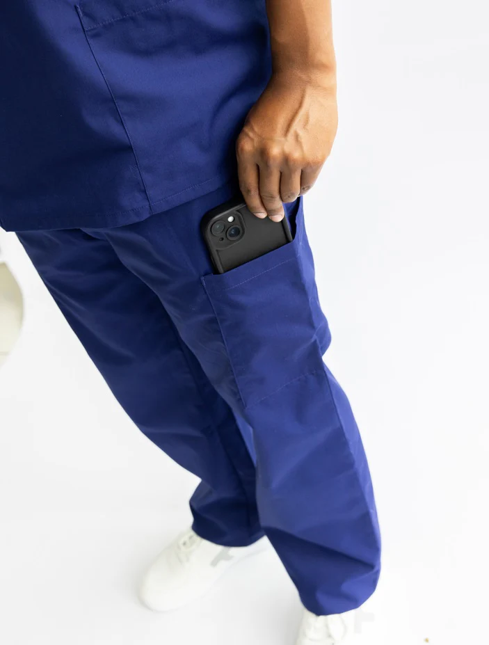 Scrubs UK PRO set of scrub top and trousers - Image 14