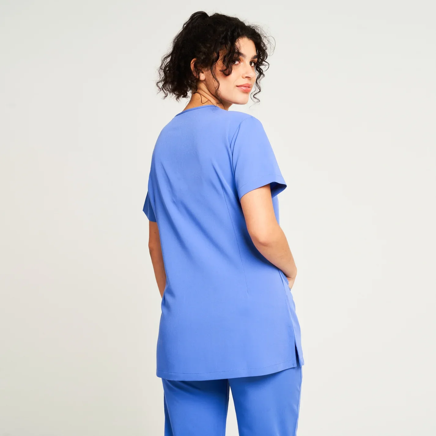 SIMKI Ari Two Pocket Ladies 4 Way Stretch Scrub Top - Image 9